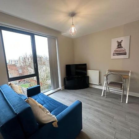 Cute Apartment Next To Colindale Station Edgware Exterior photo